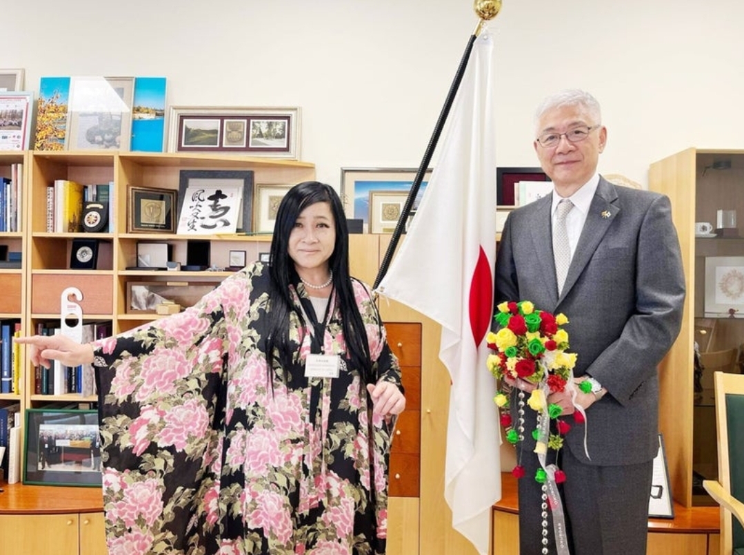 在リトアニア日本国大使館へ表敬訪問
